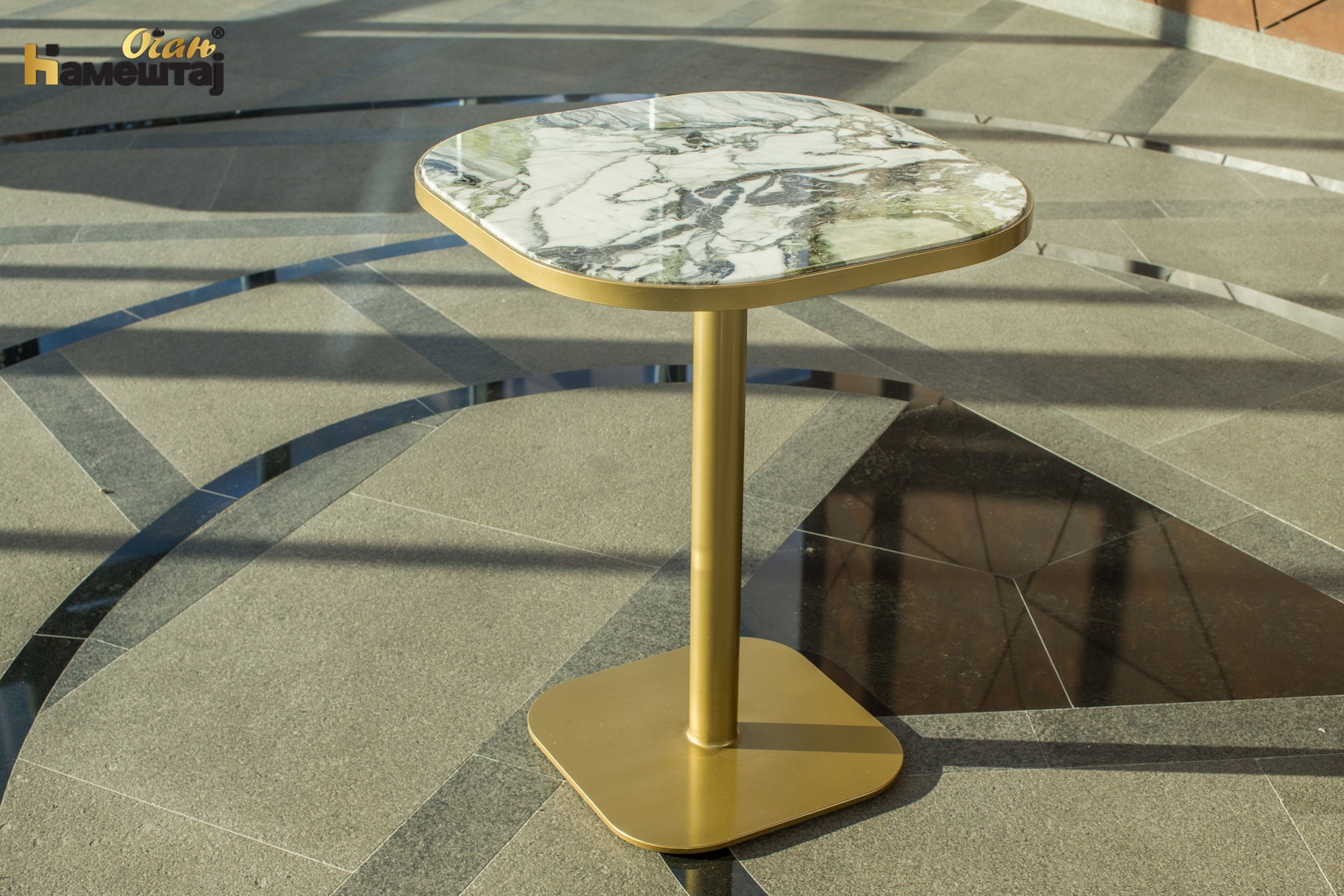 AMBOSS furniture - category stocici - artikal - Piatto